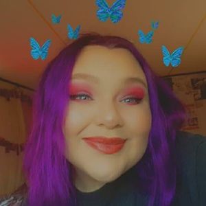 Meet your Posher, Allie